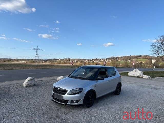 2013' Skoda Fabia photo #2