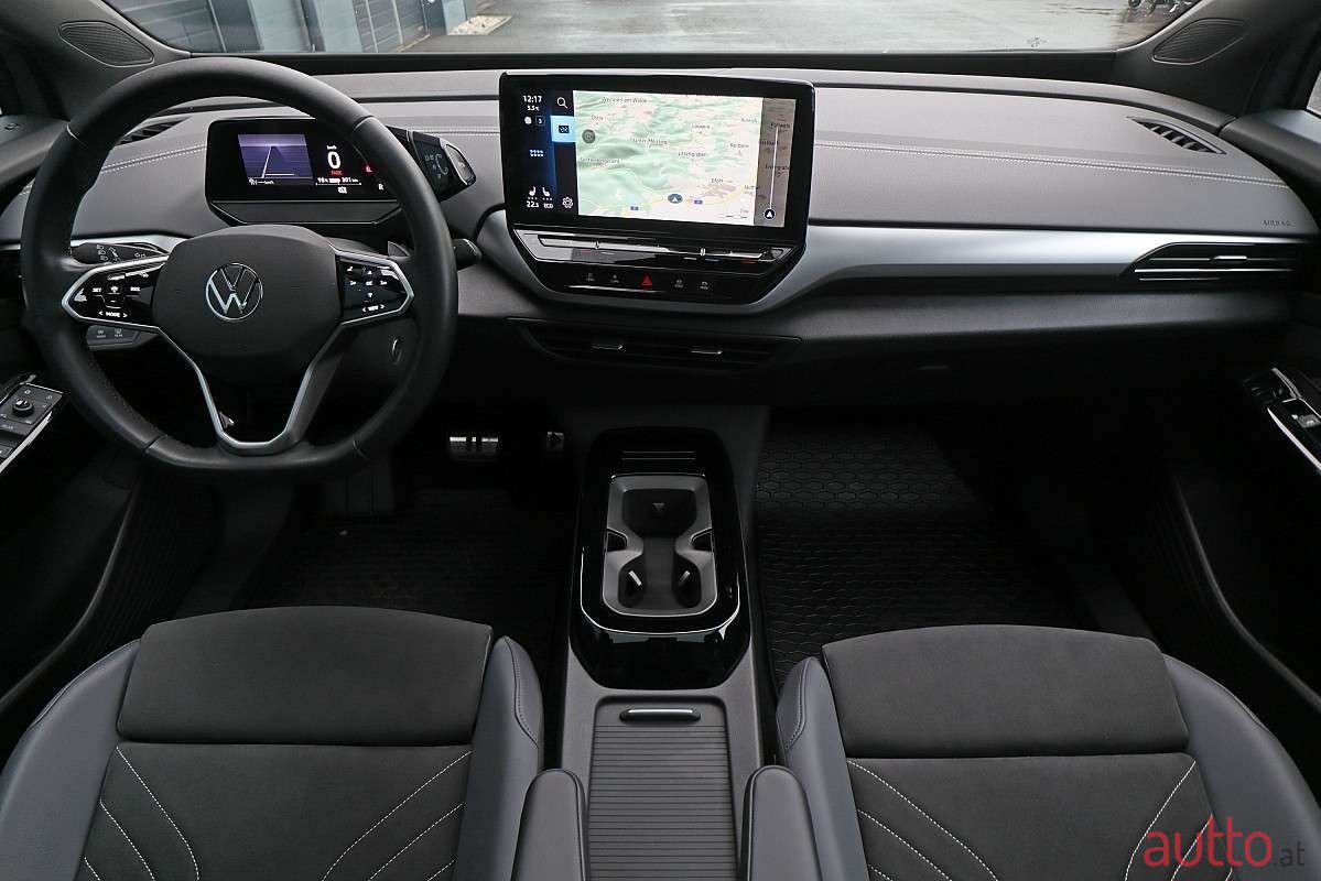 2023' Volkswagen ID.5 photo #6