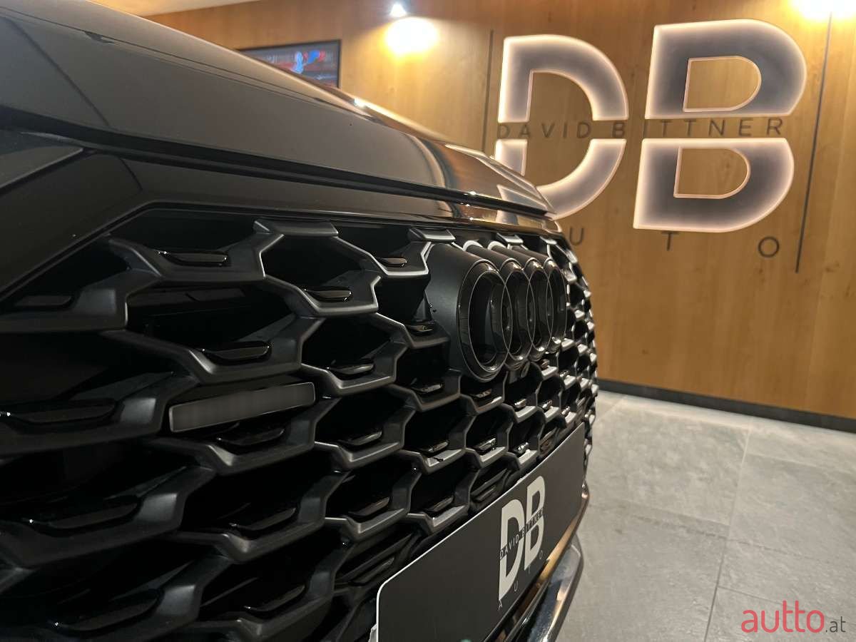 2021' Audi Q3 photo #6