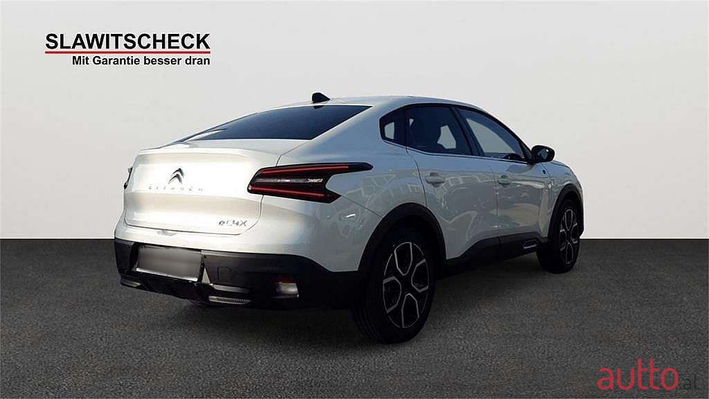 2023' Citroen C4 X photo #4