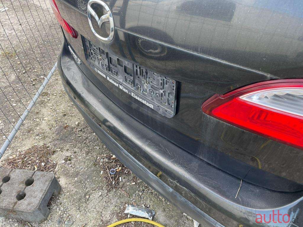 2011' Mazda Mazda5 photo #6