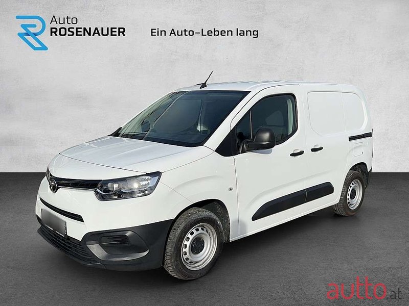 2021' Toyota ProAce City photo #1