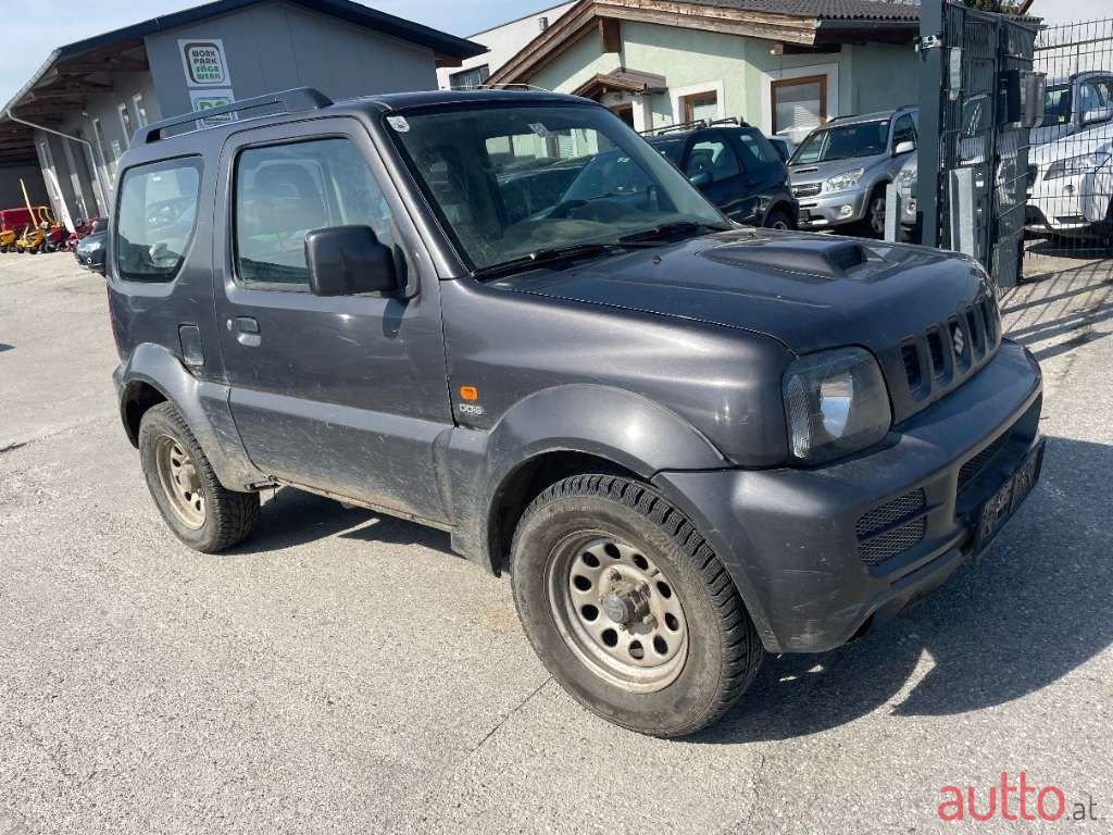 2010' Suzuki Jimny photo #2