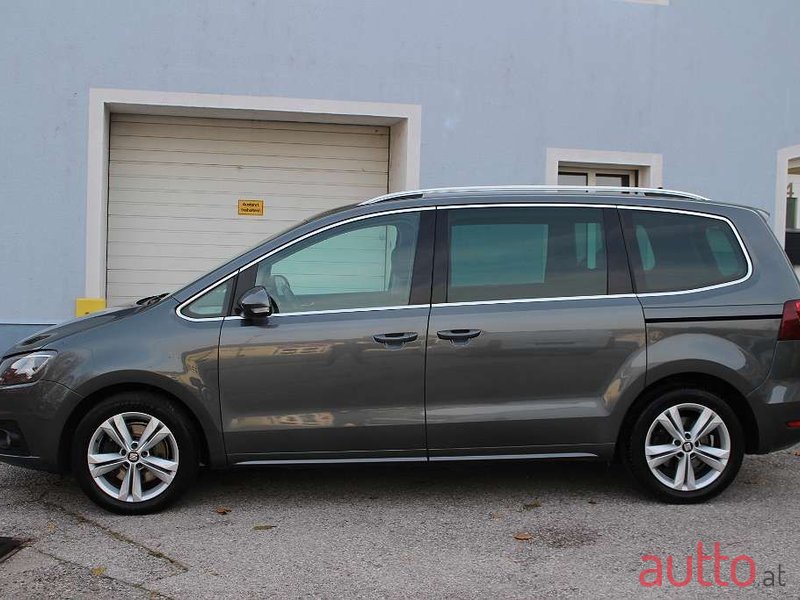 2017' SEAT Alhambra photo #4