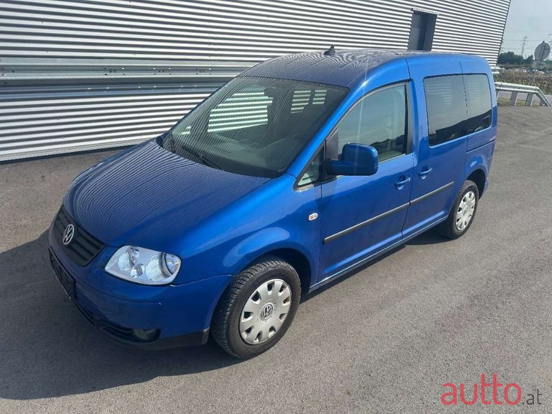 2010' Volkswagen Caddy photo #1