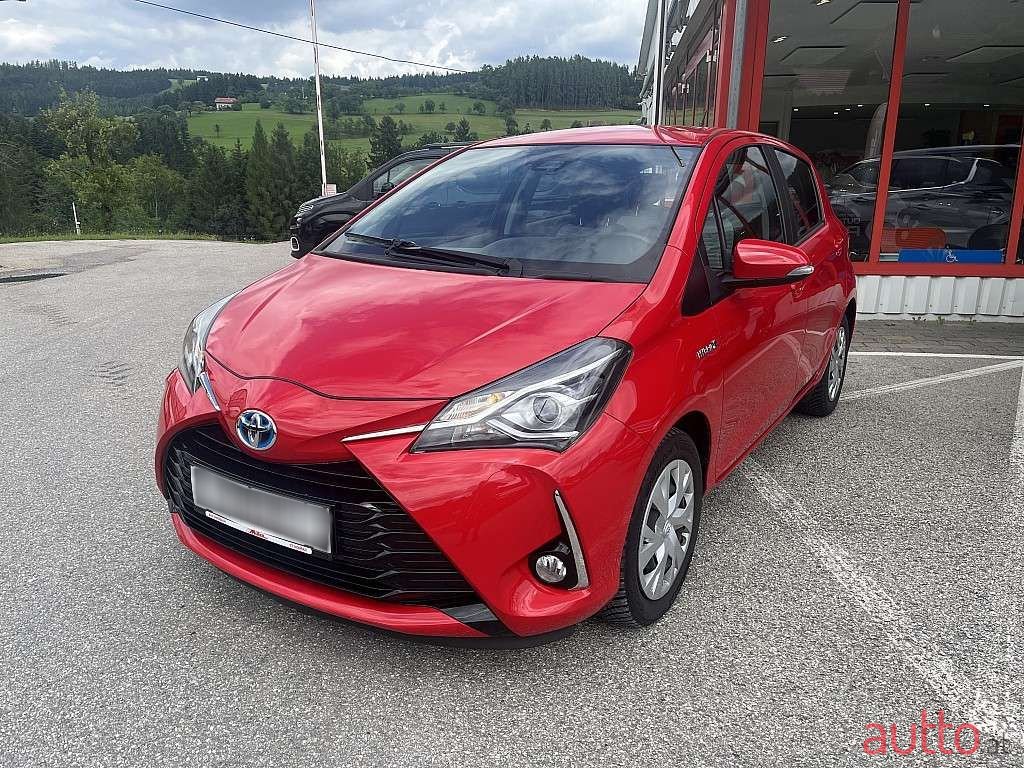 2020' Toyota Yaris photo #1