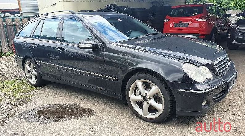 2004' Mercedes-Benz C-Klasse photo #1