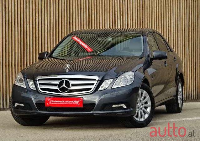 2010' Mercedes-Benz E-Klasse photo #1