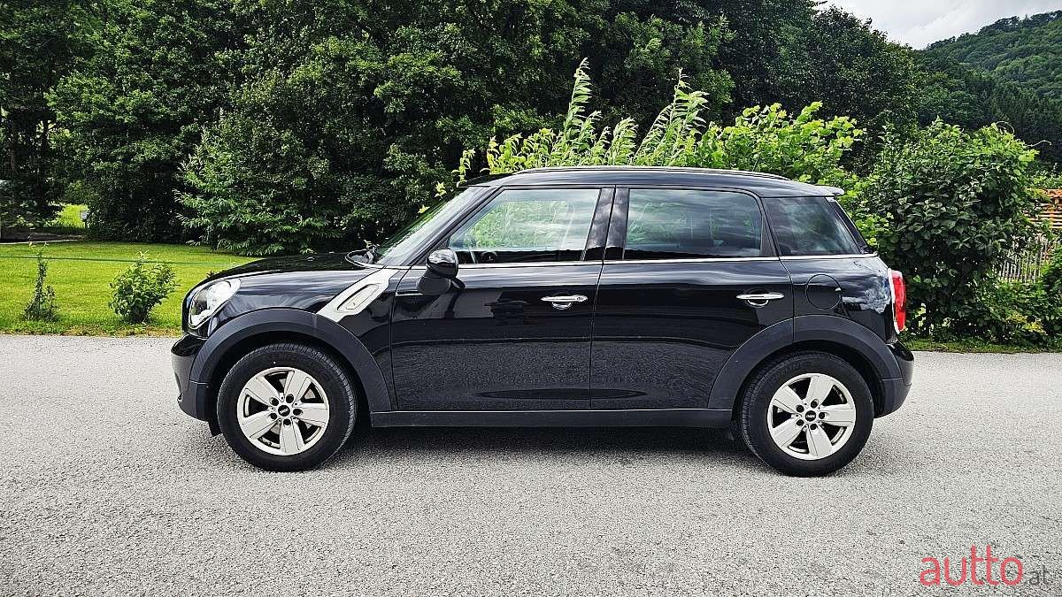 2017' MINI Countryman photo #2