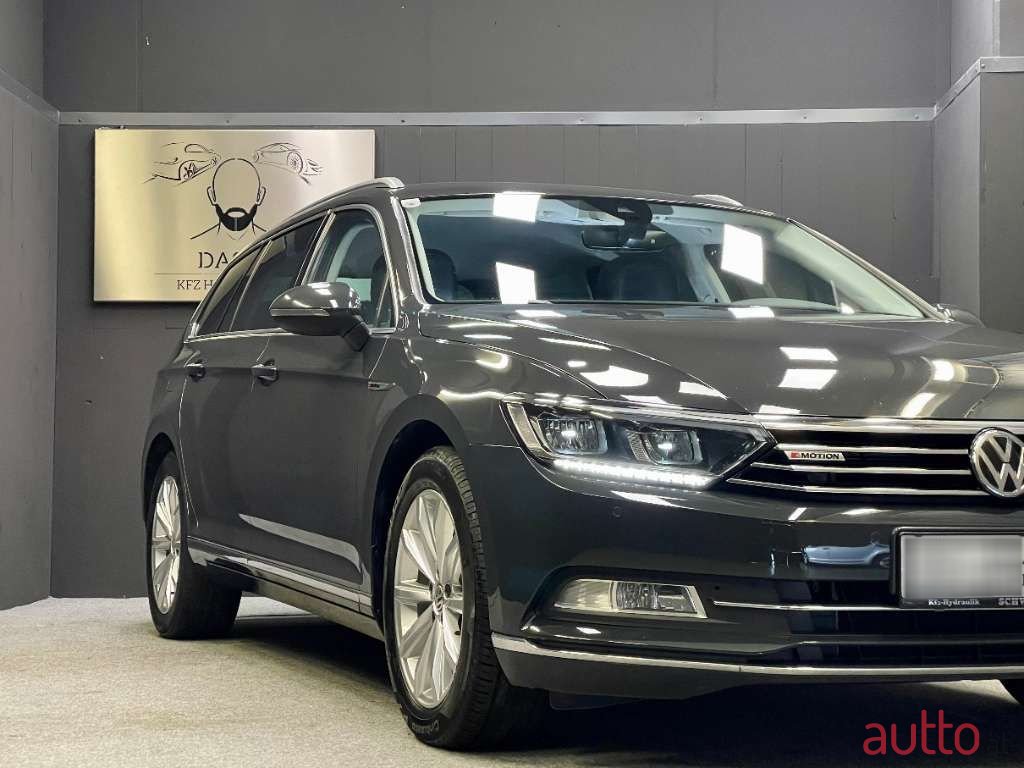 2018' Volkswagen Passat photo #6