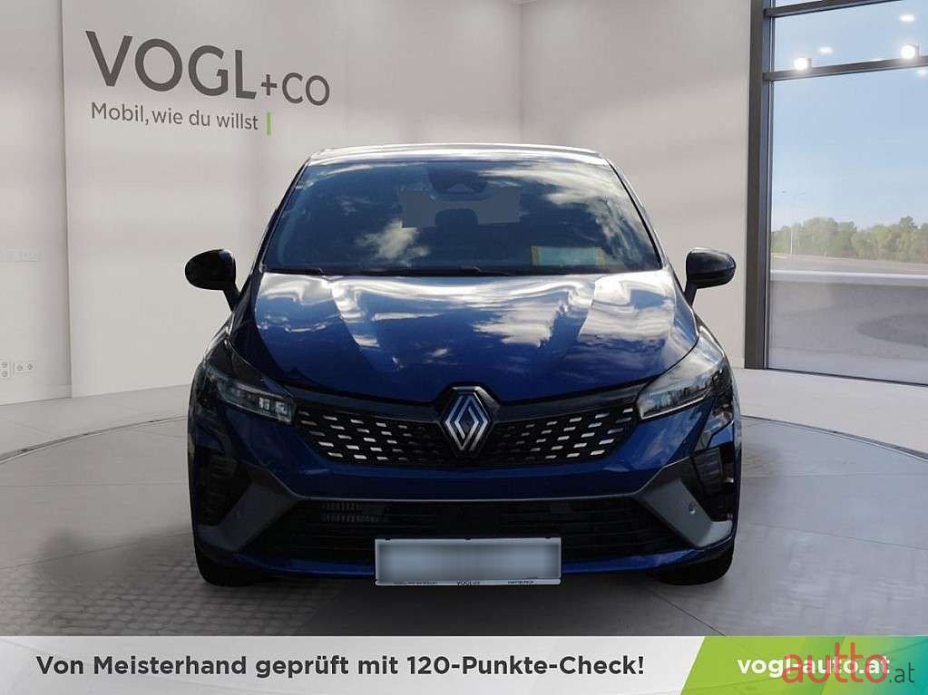 2023' Renault Clio photo #6