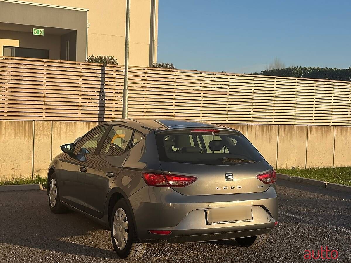 2014' SEAT Leon photo #4
