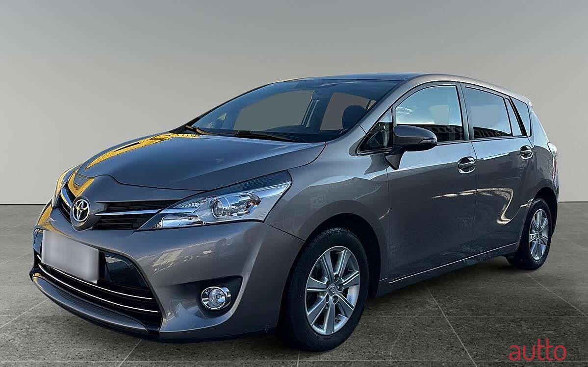 2014' Toyota Verso photo #1