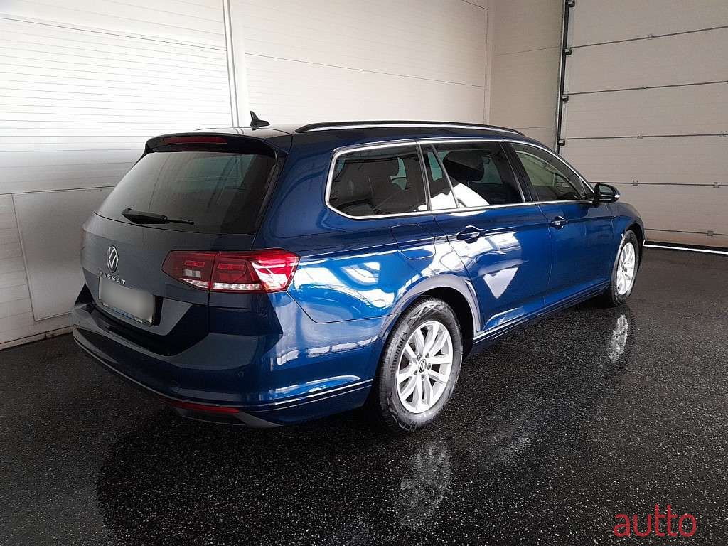 2021' Volkswagen Passat photo #1