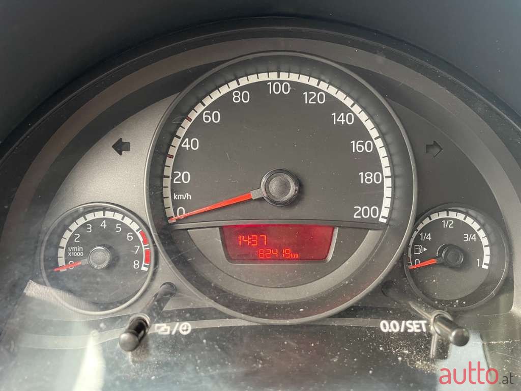 2015' Volkswagen Up! photo #5