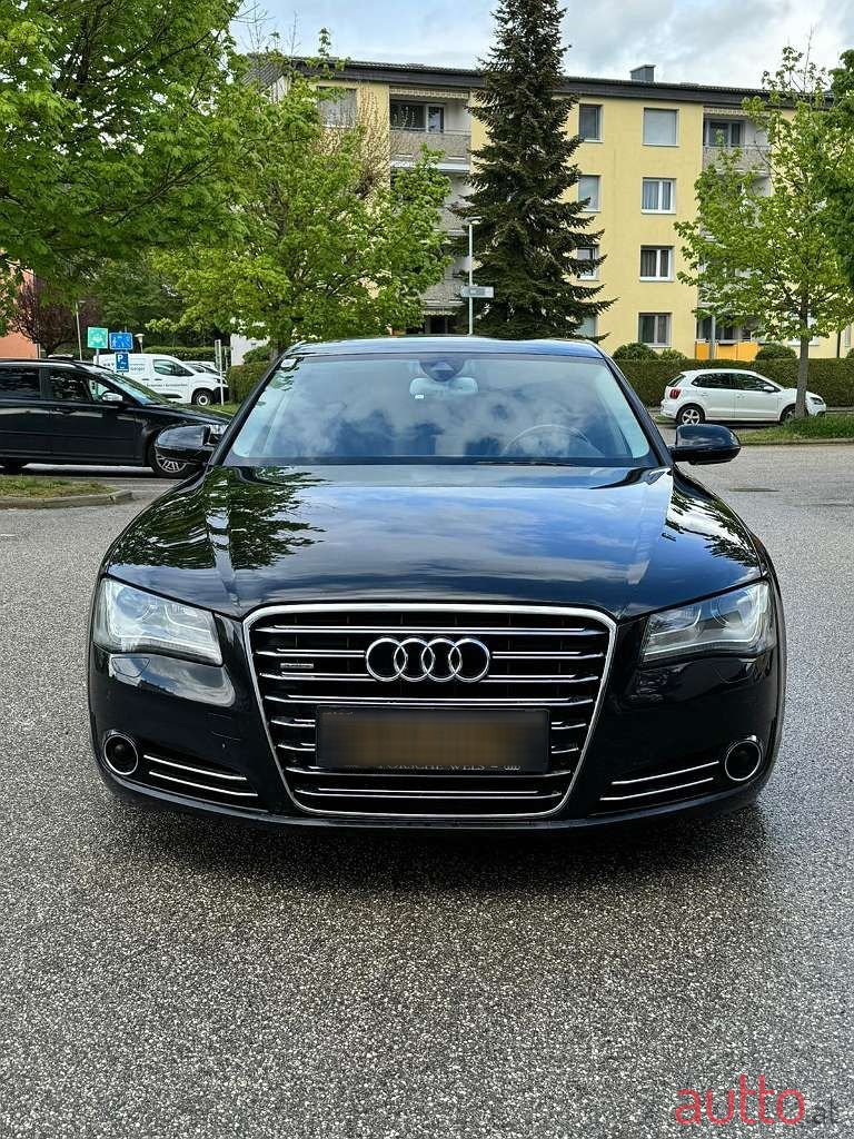 2010' Audi A8 photo #2