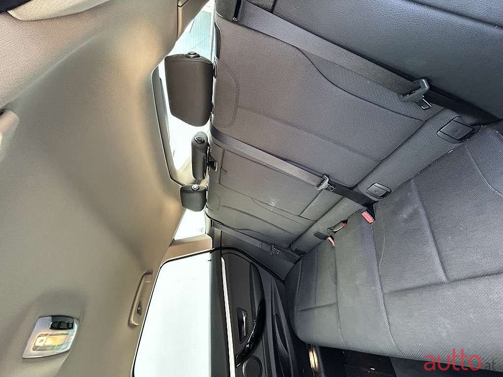 2016' BMW 3Er-Reihe photo #2