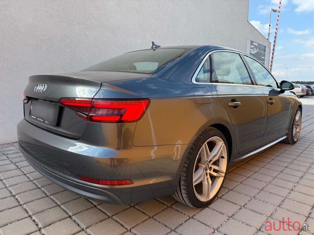 2017' Audi A4 photo #4