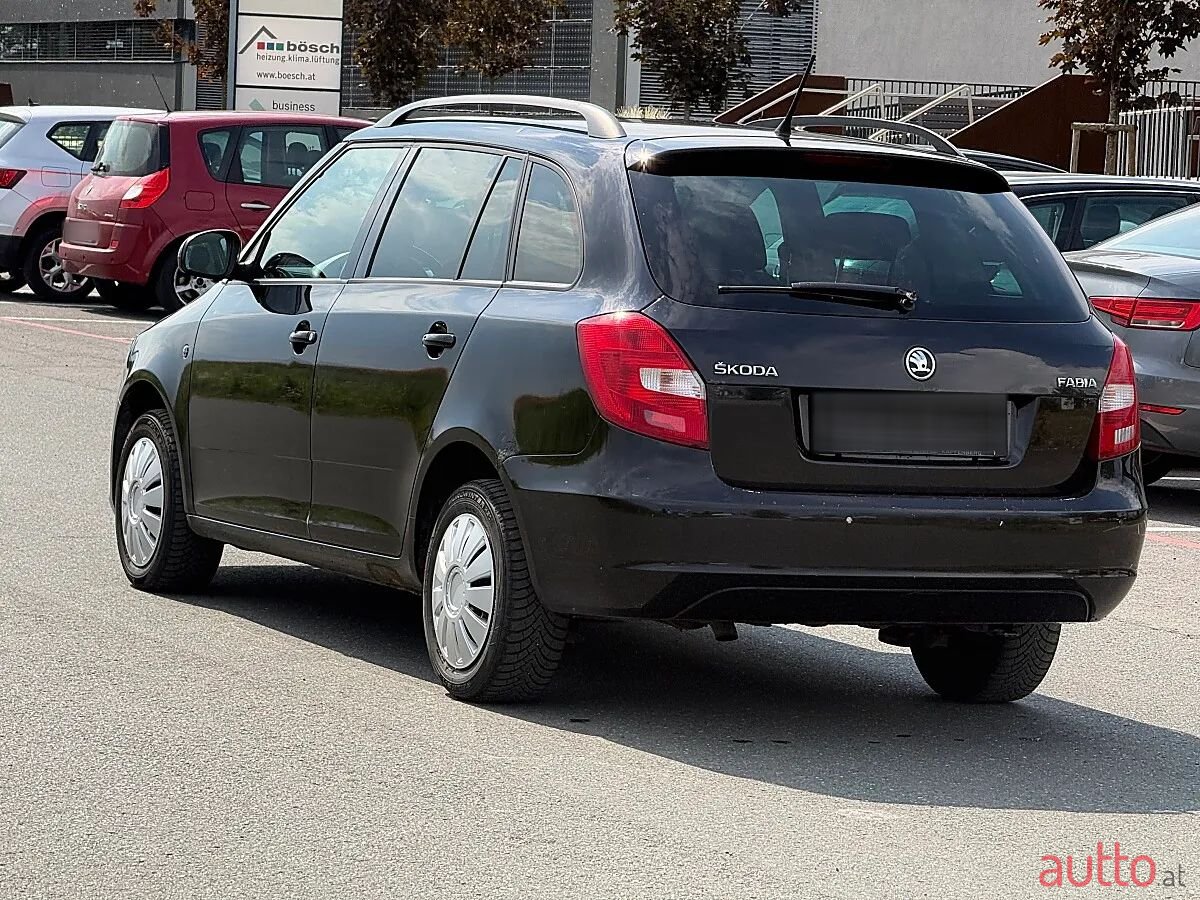 2014' Skoda Fabia photo #6