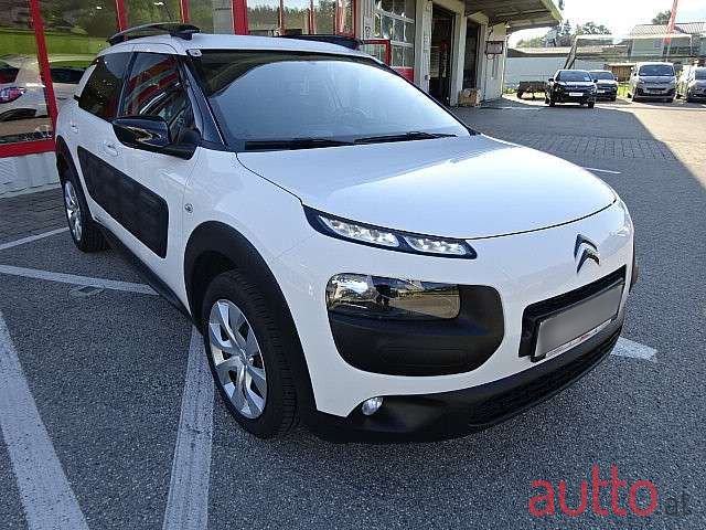 2017' Citroen C4 Cactus photo #2