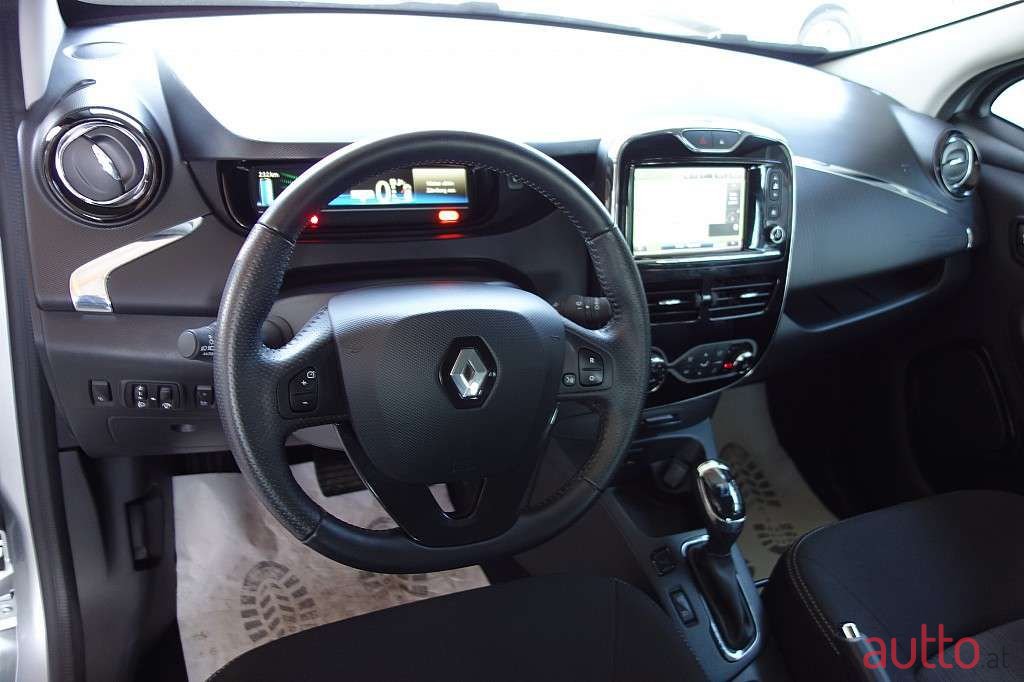 2019' Renault Zoe photo #4