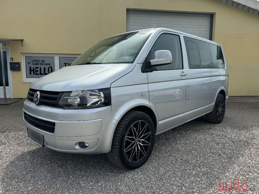 2007' Volkswagen Multivan photo #1