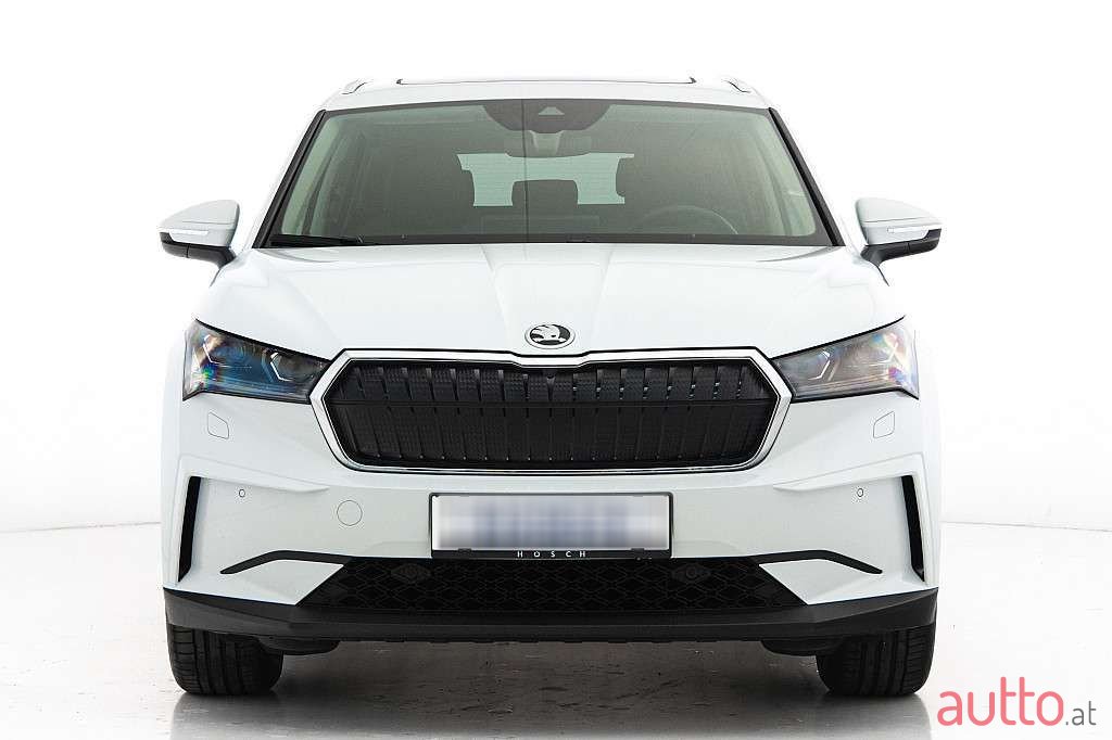 2022' Skoda Enyaq photo #2