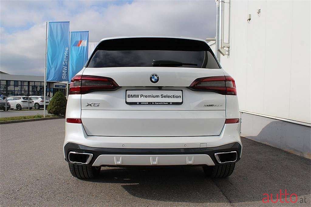 2021' BMW X5 photo #6