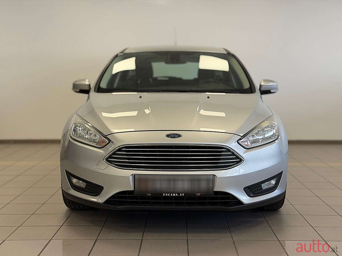 2015' Ford Focus photo #3