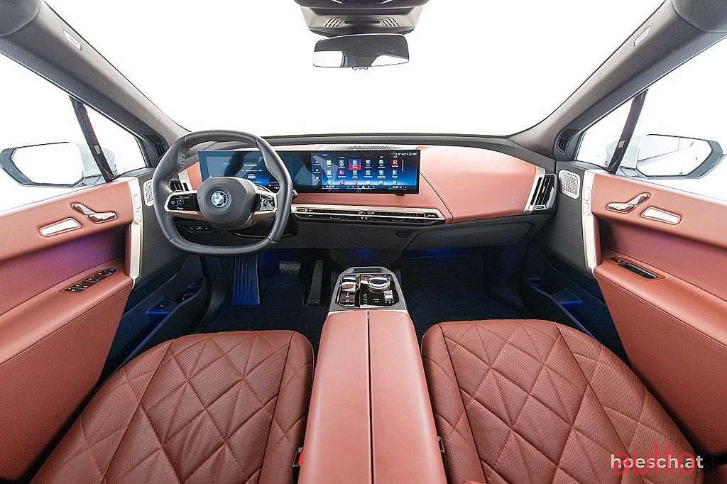 2023' BMW iX photo #4