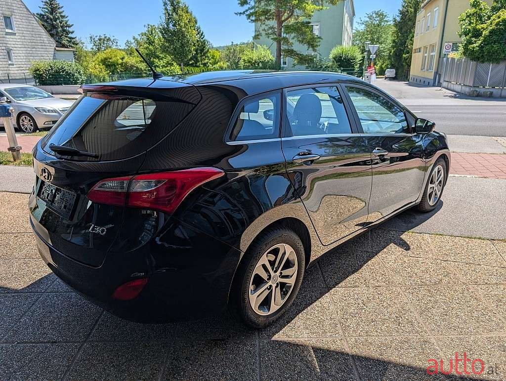 2015' Hyundai i30 photo #5