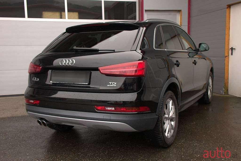 2013' Audi Q3 photo #2