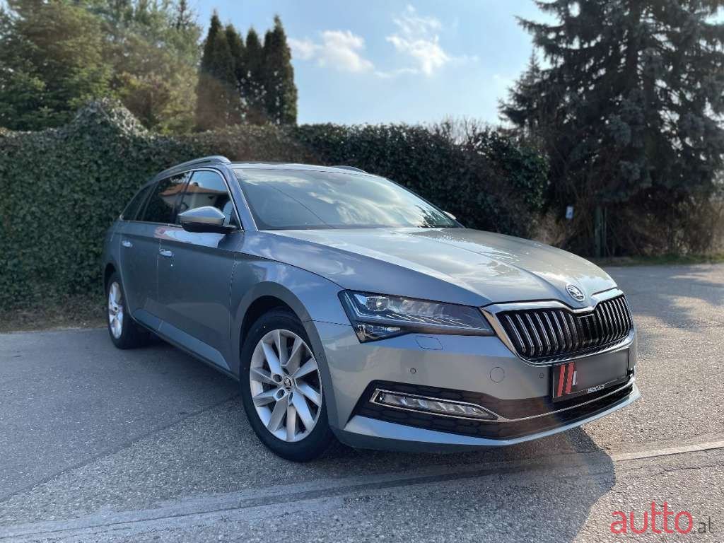 2020' Skoda Superb photo #1