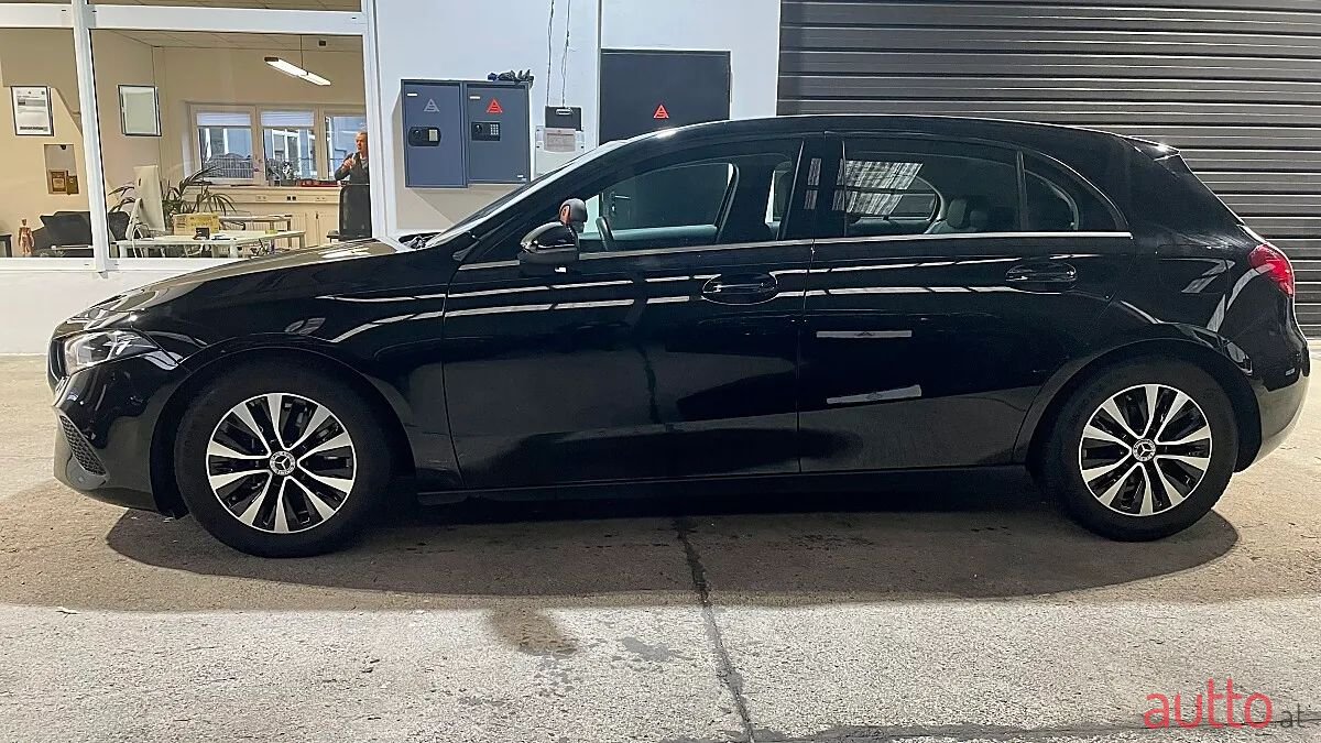 2023' Mercedes-Benz A-Klasse photo #2