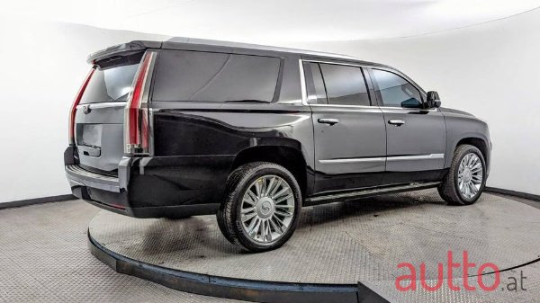 2016' Cadillac Escalade ESV PLATINUM photo #4
