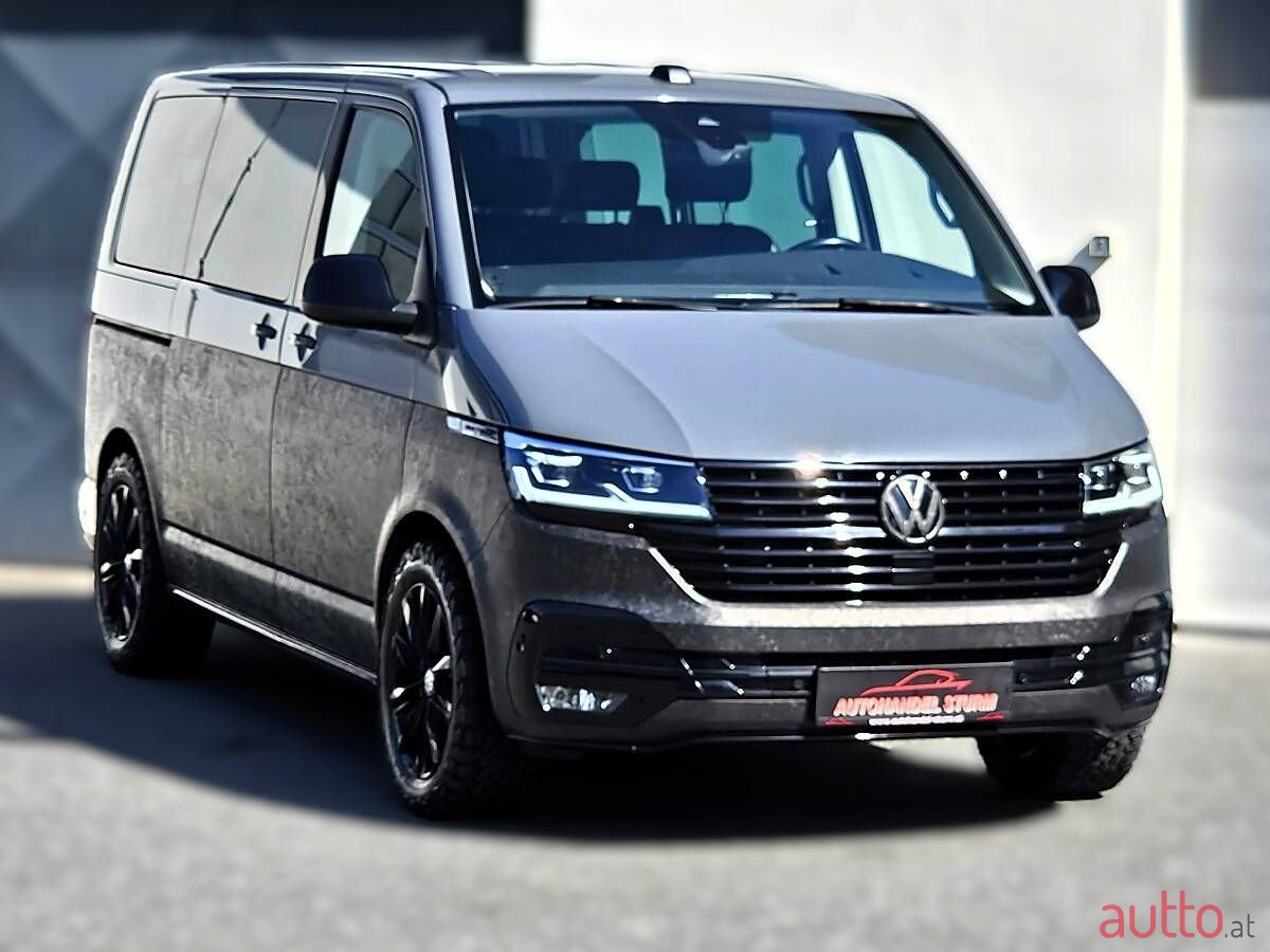 2022' Volkswagen Multivan photo #3