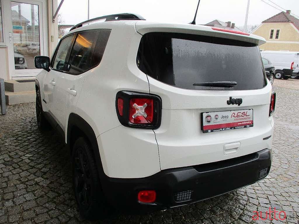 2021' Jeep Renegade photo #4