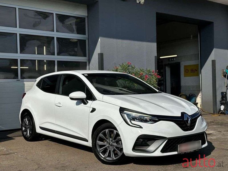 2020' Renault Clio photo #3