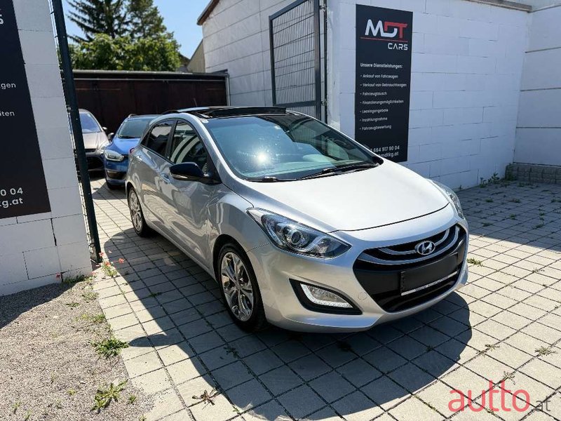 2014' Hyundai i30 photo #2