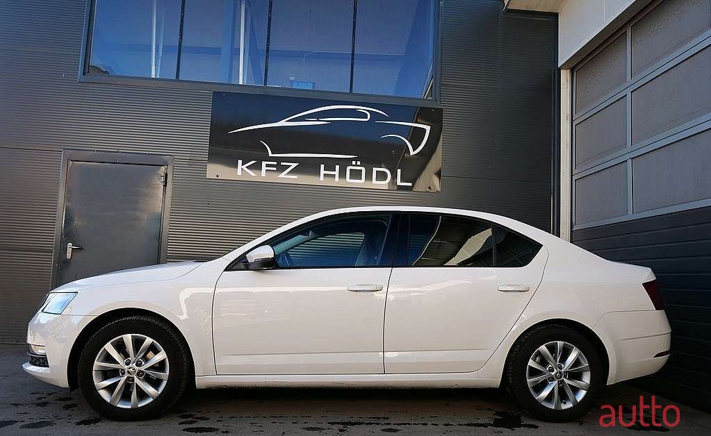 2018' Skoda Octavia photo #5