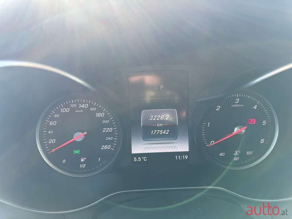 2018' Mercedes-Benz C-Klasse photo #5