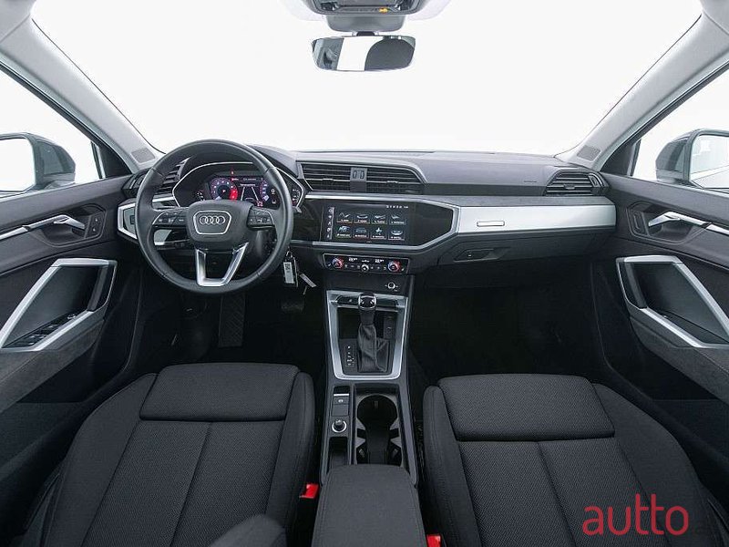 2022' Audi Q3 photo #4