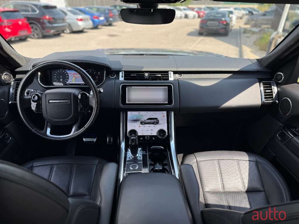 2019' Land Rover Range Rover Sport photo #5