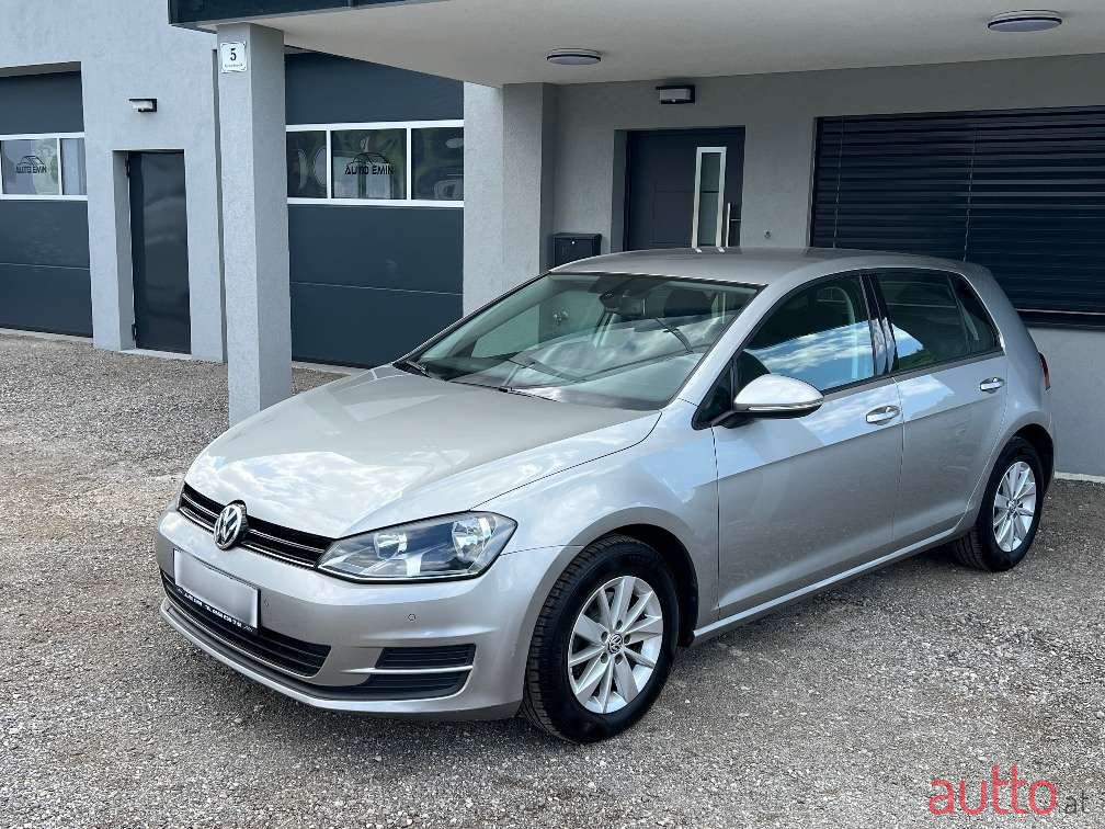 2013' Volkswagen Golf photo #1