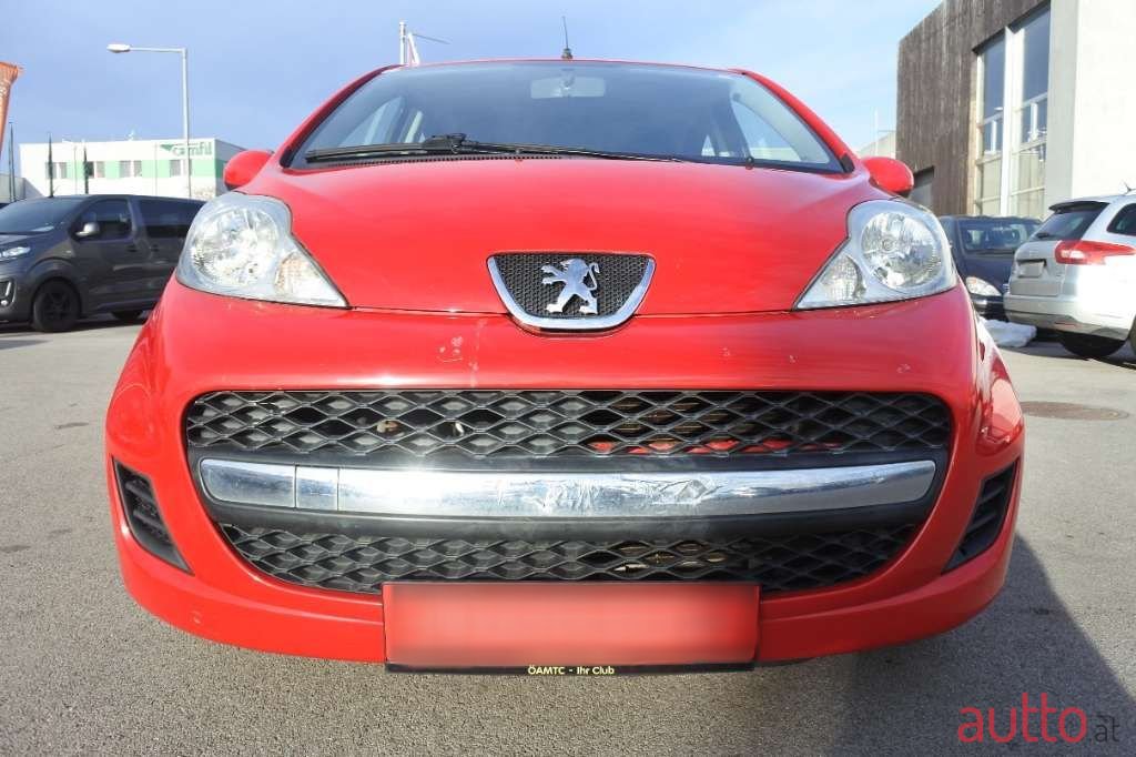 2010' Peugeot 107 photo #3