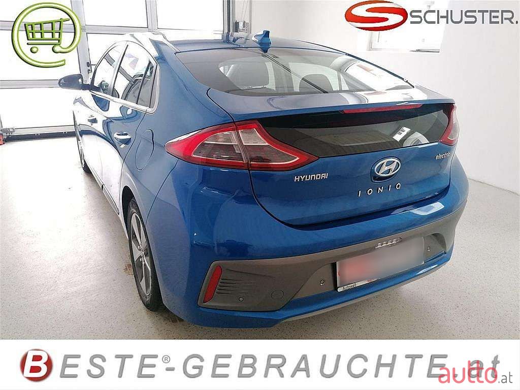 2018' Hyundai Ioniq photo #3