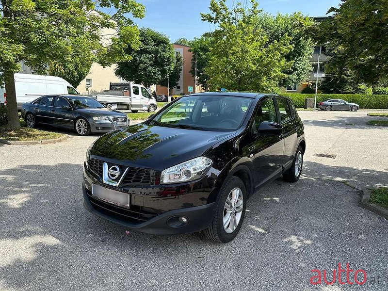 2013' Nissan Qashqai photo #2