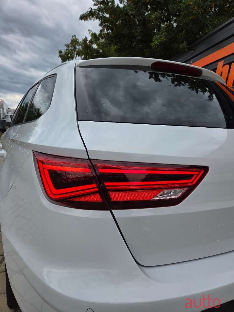 2017' SEAT Leon photo #5