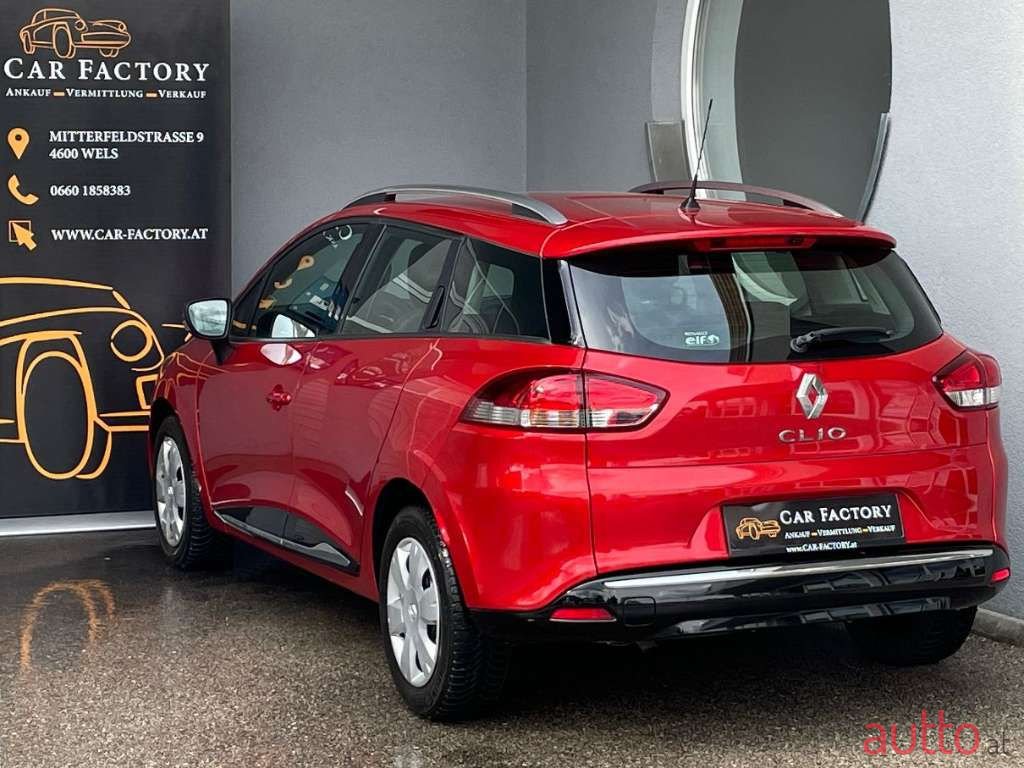 2013' Renault Clio photo #2