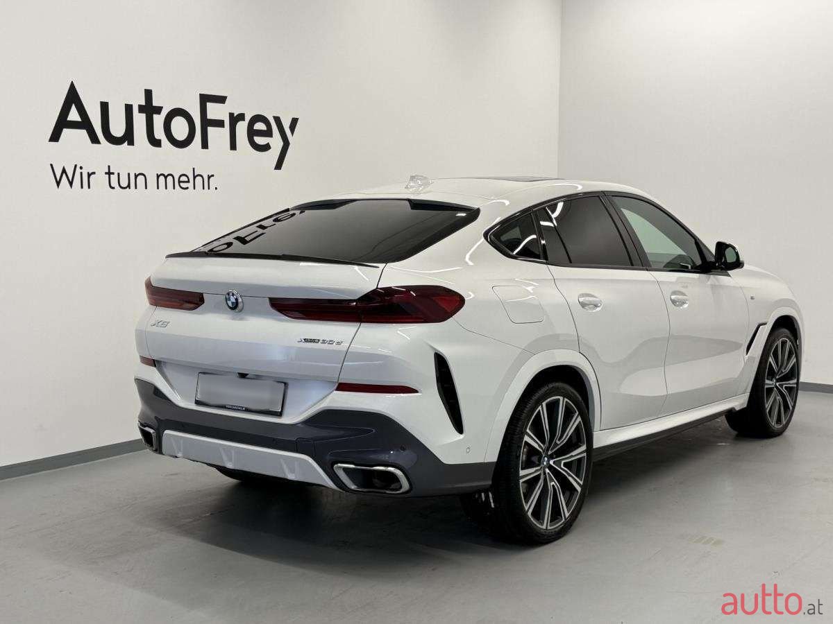 2022' BMW X6 photo #2
